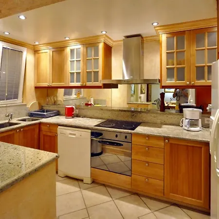 شقة Elly&jelly, 3 Bedroom, 3bathroom, Private Parking سبليت